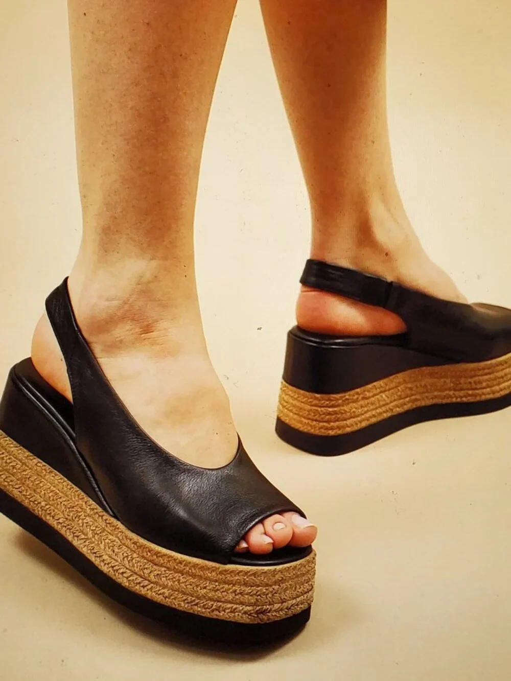 Lonza new in a box platform sandals, black